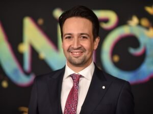 Lin-Manuel Miranda llevará a Broadway "The Warriors", la película que la dictadura prohibió en la Argentina
