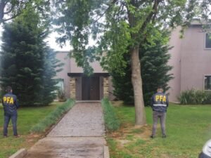 Ordenaron una inspección en la casa de San Vicente de Insaurralde y peritar el celular de Jésica Cirio
