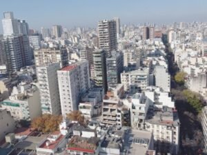 Ingresos en la Ciudad: cuánto ganan los porteños según el barrio y cuál es la brecha entre ricos y pobres