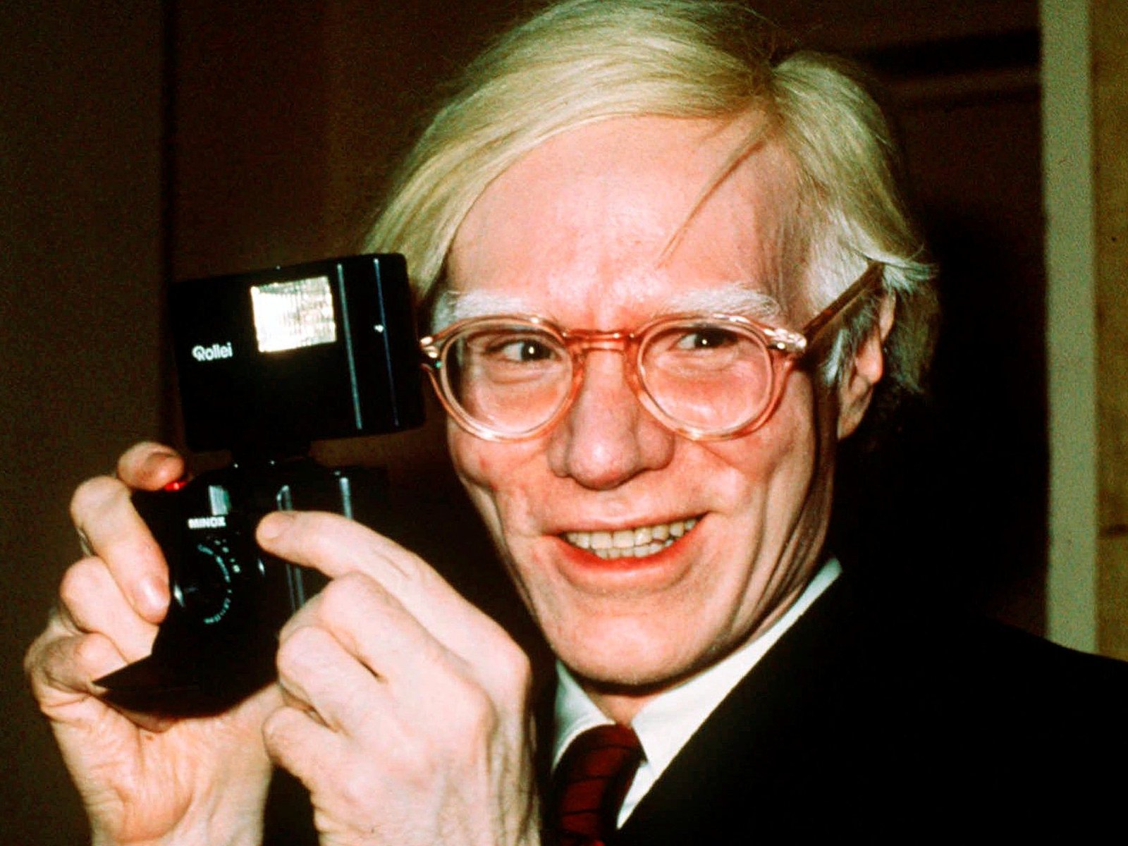 Cita del día, de Andy Warhol: “No importa qué tan lento vayas, siempre y cuando no te detengas”