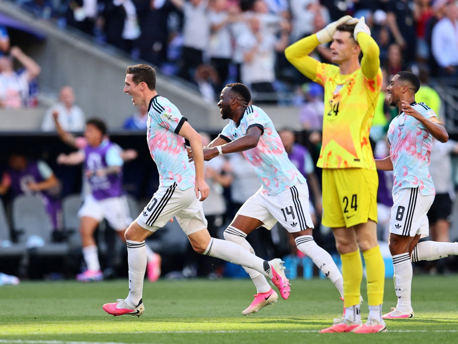 El blooper del arquero de los Estados Unidos, Matt Freese, que dejó al equipo de Pochettino al borde de la eliminación