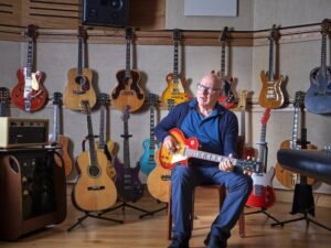 Mark Knopfler, guitarrista de 76 años, sobre Paco de Lucía: “Al verlo he entendido que no sé tocar la guitarra”