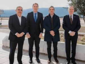 Después del guiño a Macri, el Gobierno intenta blindar acuerdos con gobernadores con Santilli y Toto Caputo en el territorio