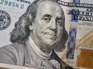 El Banco Central aprovechó la baja del dólar y compró US$ 80 millones, el monto más alto del mes