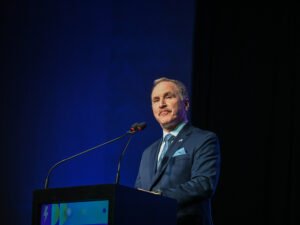 El embajador de EE.UU. redobló su pedido para evitar inversiones de una tecnológica china en Vaca Muerta