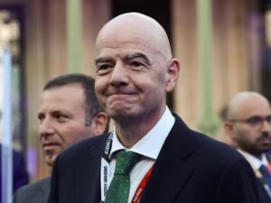 Figuras históricas del fútbol se unen para desbancar a Infantino en FIFA: “El poder ha nublado su capacidad, el cambio es necesario”