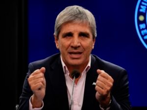 Javier Milei y sus medidas, EN VIVO: el ministro Luis Caputo hace anuncios económicos en la previa de una sesión clave en el Congreso