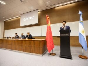 Presión de China: por pedido del embajador, levantaron una conferencia en la Legislatura sobre una minoría musulmana