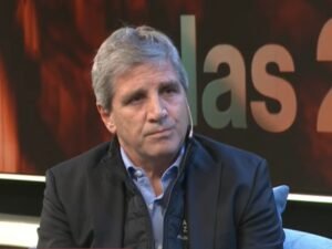 Tolosa Paz denunció a Luis Caputo por el desvío de $1 billón destinados a obras viales