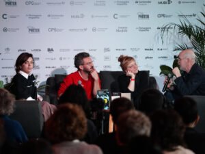 Tres escritores y una pregunta clave en la Feria de Editores: ¿se puede aprender a escuchar?