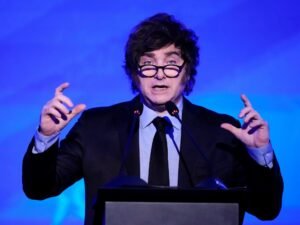 Javier Milei y sus medidas, EN VIVO: el Presidente vuelve hoy al país tras su visita a Nueva York, pero ya prepara un viaje a Francia