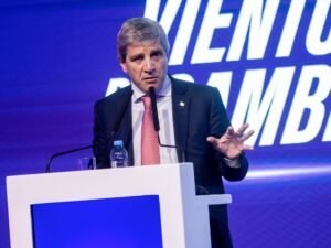 Confirmaron el sobreseimiento de Luis Caputo por no declarar ingresos de una empresa que compró bonos del Estado