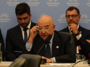Denuncian “desvíos técnicamente indefendibles” en la ANDIS: sobreprecios de hasta 1.972% y productos importados de menor durabilidad que los nacionales
