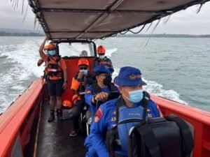 Desapareció un equipo periodístico que iba a cubrir la erupción del volcán Anak Krakatau en Indonesia