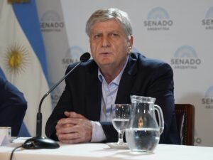 La Pampa presentó una cautelar en la Justicia para que suspenda el decreto de Milei que le da a Mendoza el 100% de las regalías de la represa Los Nihuiles