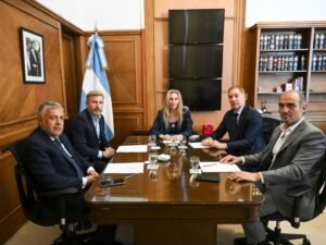 No están los votos para eliminar las PASO y Karina Milei pidió más presión sobre los aliados