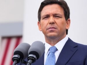 Oficial y confirmado | Ron DeSantis ordena retirar las cámaras Flock de las autopistas de Florida antes del 1 de octubre: “Están fuera de control”