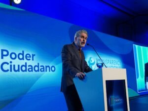 Poder Ciudadano cuestionó al Gobierno por “ampliar la impunidad” y alertó por el retroceso del país en la corrupción
