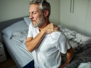¿Dolor en el hombro después de los 50? El manguito rotador podría ser el problema