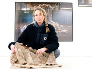 ‘Lana negra’: Laura Ferro rescata en fotografías aquello que la industria ovina descarta