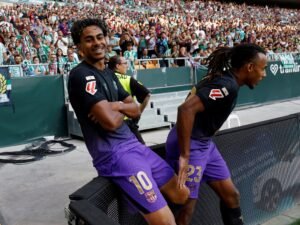 Barcelona es una aplanadora de la mano de Lamine Yamal: goleó al Betis, que tuvo un golazo de Lo Celso ahogado por el VAR