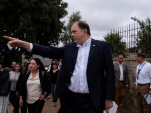 “Está cada vez más loco”: un ministro de Chile lanzó un exabrupto contra Milei y tuvo que pedir disculpas