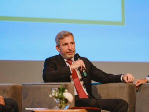 Frigerio avanza con una reforma laboral para bajar la “industria del juicio” en Entre Ríos