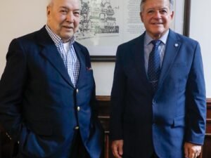 Tras los retiros voluntarios, la SIDE lanza una convocatoria pública para capacitar nuevos agentes